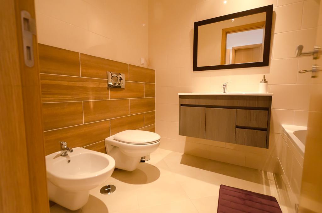 Modern 2 Bed Apartment 5Km Carvoeiro Lagoa  Eksteriør billede