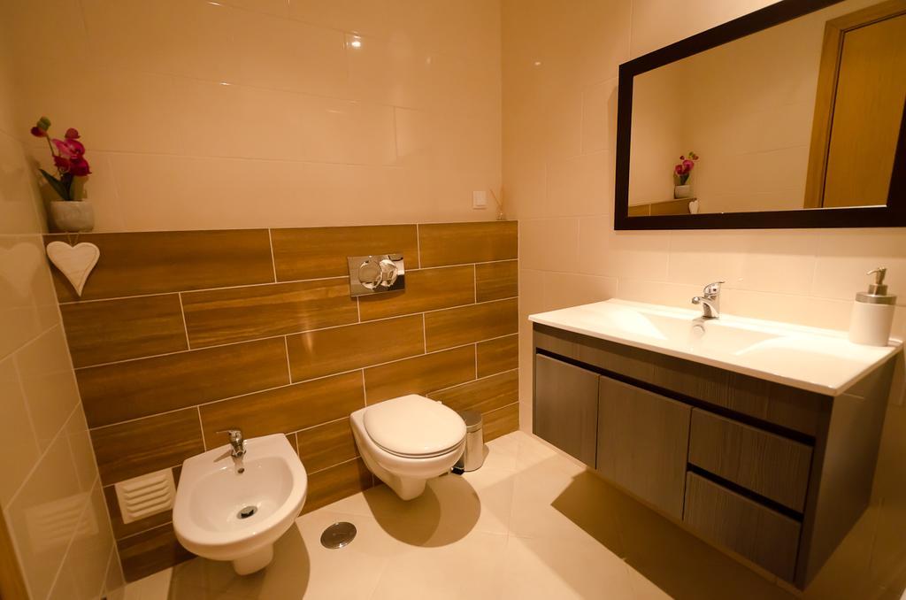 Modern 2 Bed Apartment 5Km Carvoeiro Lagoa  Eksteriør billede